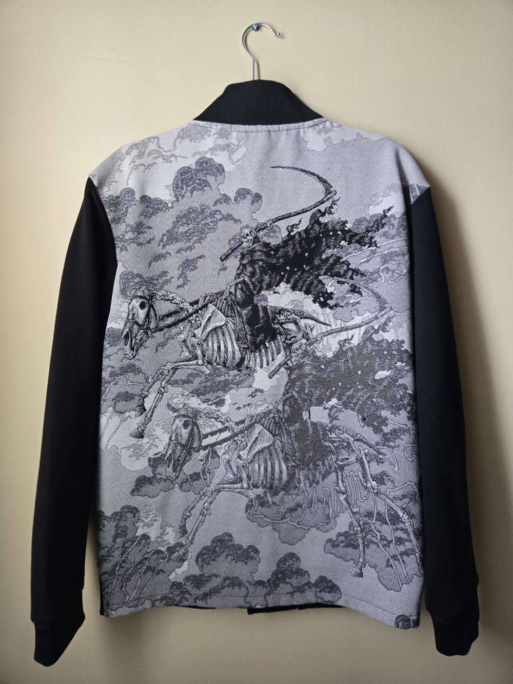 Rebel Vengeance Grim Reaper Tapestry Bomber Jacket Size Medium